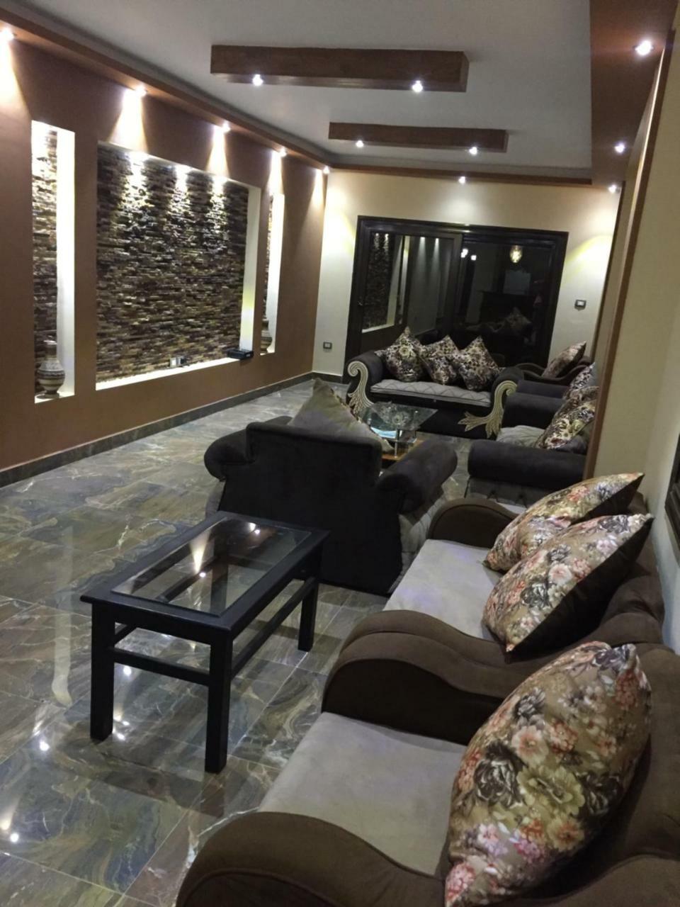 Luxury Pyramids + Tours And Transportations Apartment